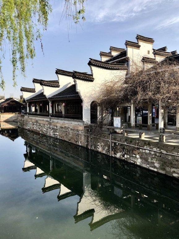 58问答交流平台五十多岁女人为啥红不断,答疑解惑无限时!